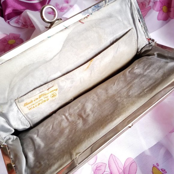 *SOLD* Walborg // VTG Gray Floral Tapestry Purse - Picture 3 of 4